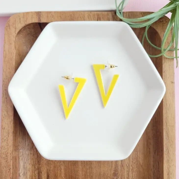 Veronica Hoops in Yellow